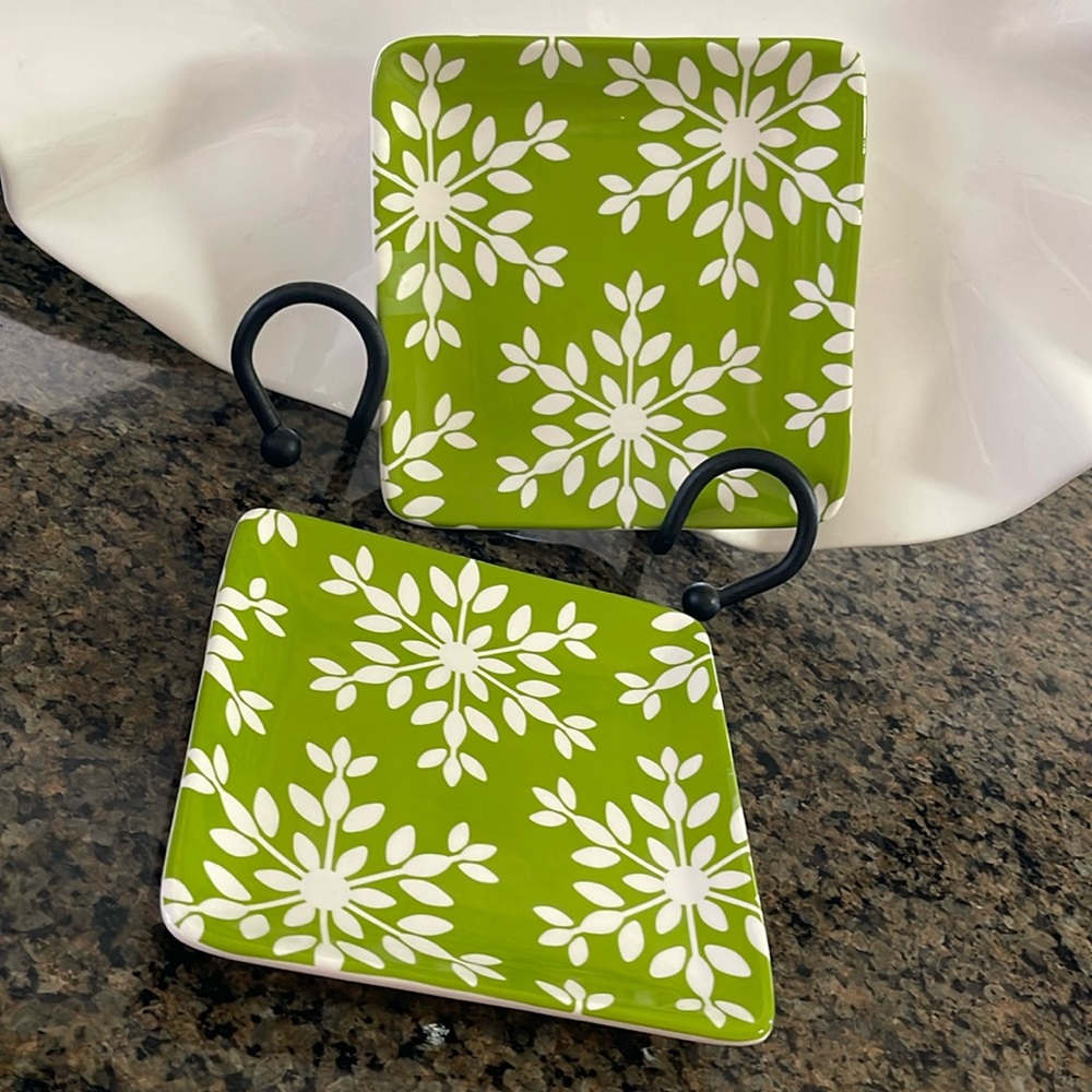 PIER 1 IMPORTS 2-Green decorative plates, small plates 6" - Merry Merry